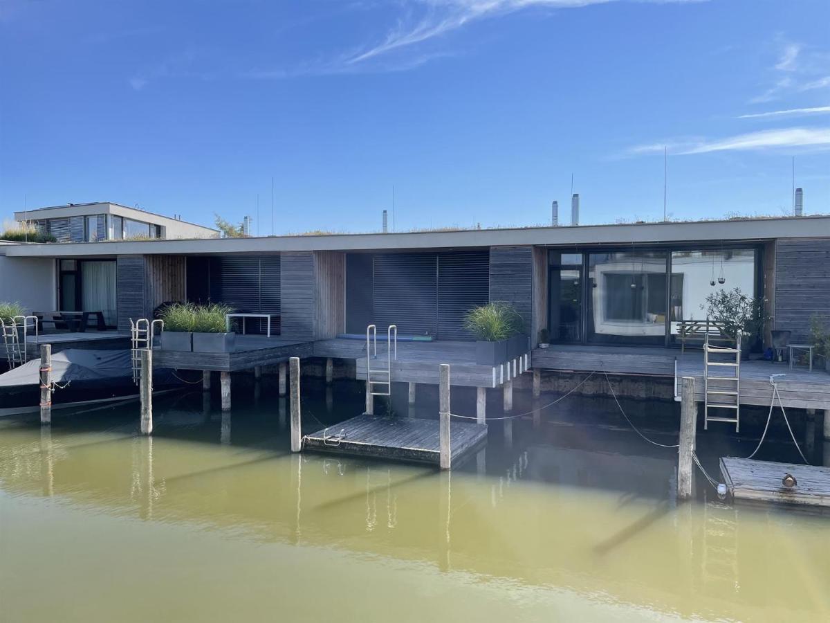 Ferienhaus Am See Neusiedl نيوسيدل آم سي المظهر الخارجي الصورة